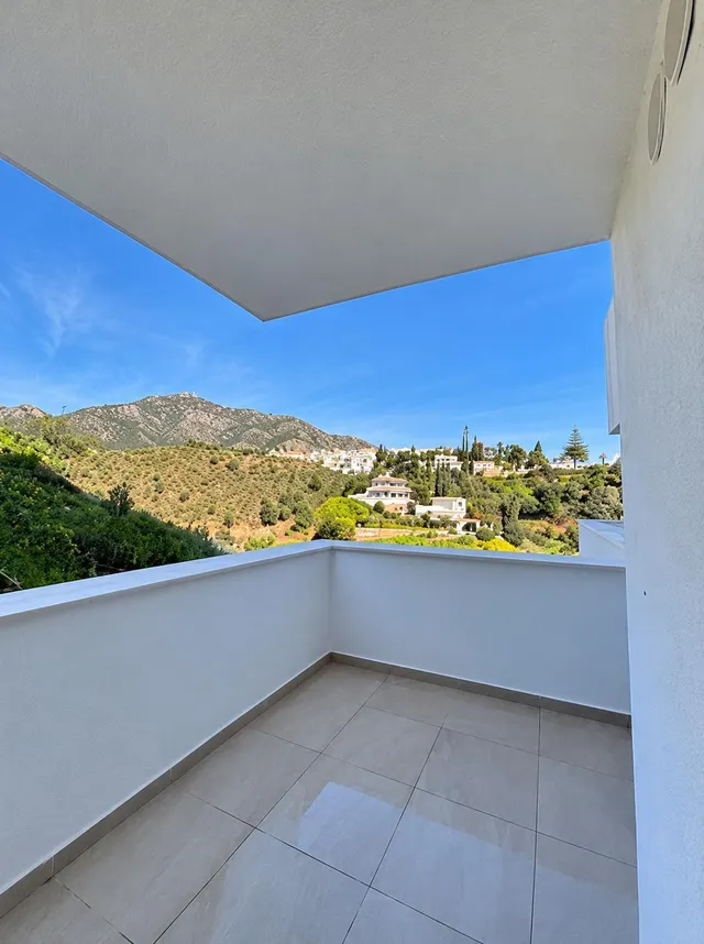 ESPECTACULAR PISO CON DOS TERRAZAS EN PINE HILL RESIDENCES – - foto 2