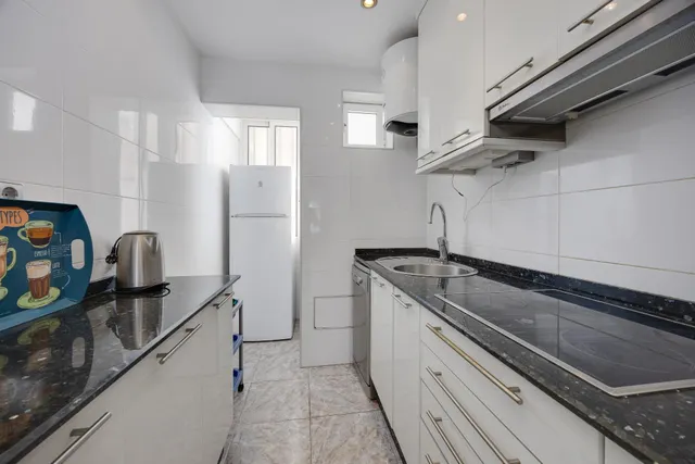 Apartamento de dos dormitorios, en primera línea, con fantásticas vistas al mar — 17