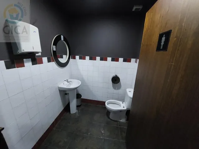 Negocio de hostelería montado en Algeciras: ¡Oportunidad Única! — 12