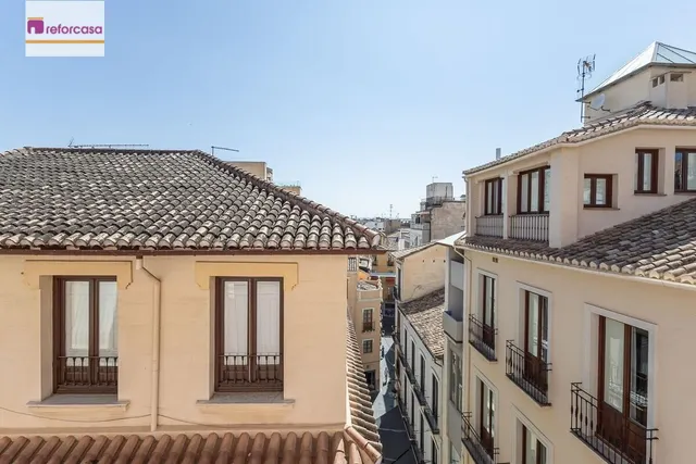 Exclusivo Piso Dúplex en el Corazón de Granada — 28