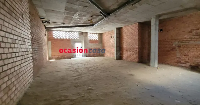 LOCAL COMERCIAL EN BRUTO EN POZOBLANCO - foto 3