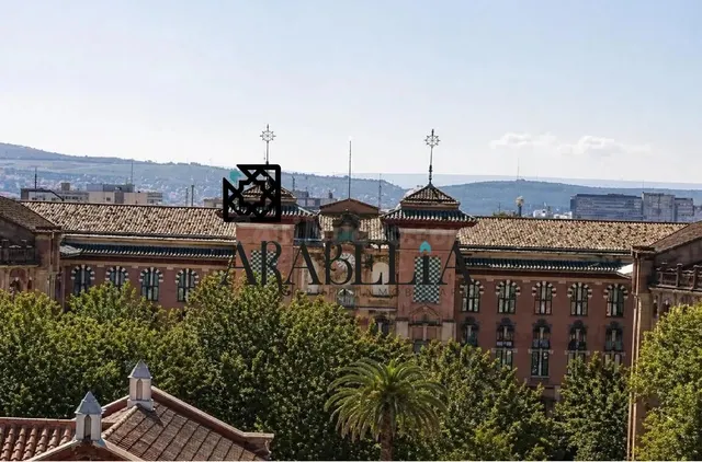 Exclusivo Piso en el Centro: Calidad de Vida junto a Renfe y