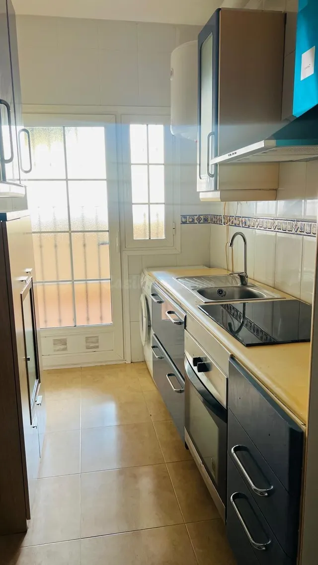 Piso en planta baja con terraza de 20 m2, piscina y garaje en Aguadulce, Roquetas de Mar — 4