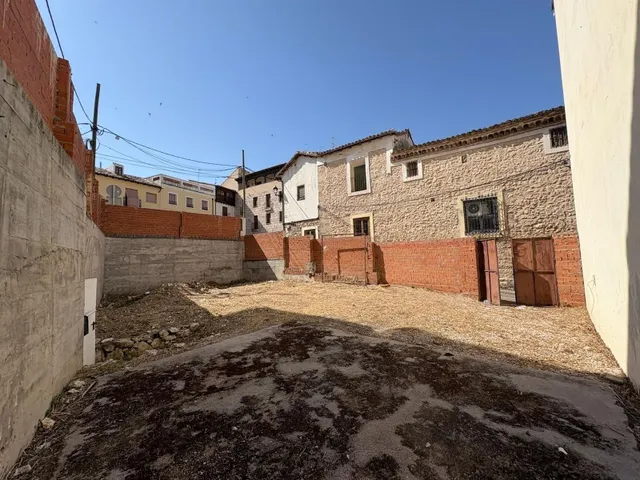 Solar urbano en Pastrana — 6