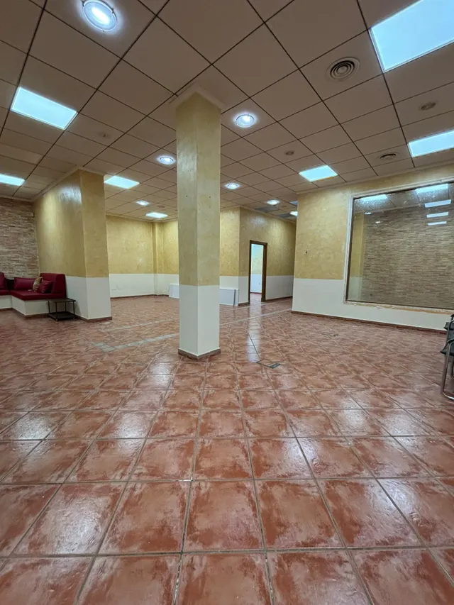LOCAL COMERCIAL DE 300 m2 – ALQUILER CON OPCIÓN DE COMPRA — 14