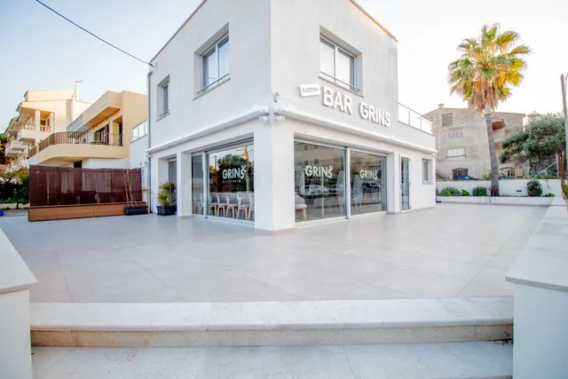 OPORTUNIDAD de Edificio: Local + Piso