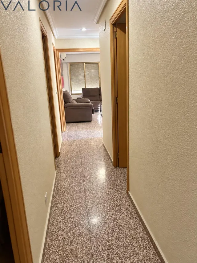 Vivienda exterior en esquina con ascensor en Sector V, Elche — 14