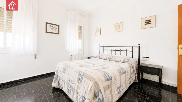 Piso exterior y soleado con ascensor y balcón en zona Espronceda — 21