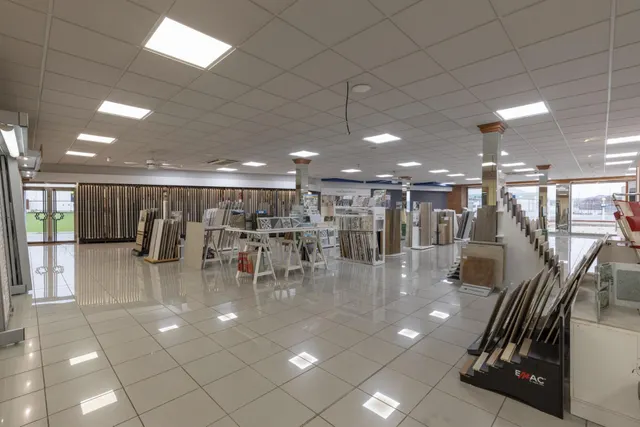 Venta Instalaciones Comerciales — 9