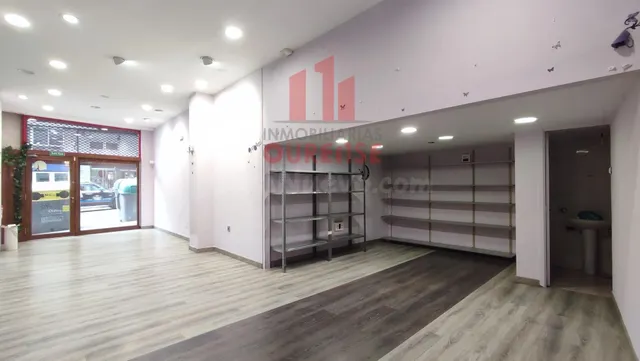 LOCAL COMERCIAL EN LA ZONA DEL COUTO