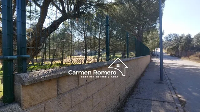 PARCELA URBANA A 15 KM DE SALAMANCA EN URB. LA FLORIDA - foto 4