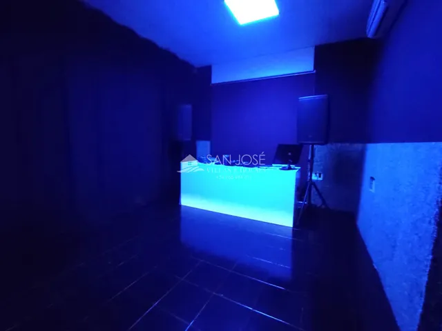 SE VENDE LOCAL, ACTUALMENTE ESTUDIO DE GRABACIÓN EN NOVELDA. — 4
