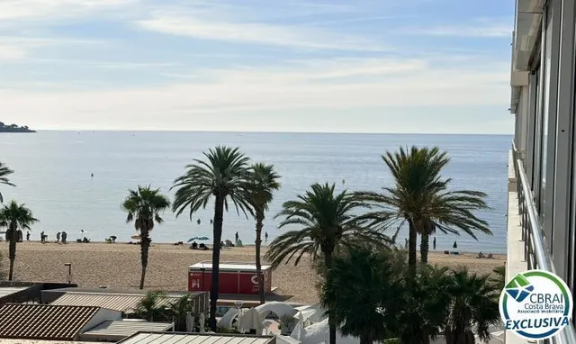 Primera línea, vista al mar, parking, piscinas y jardines so