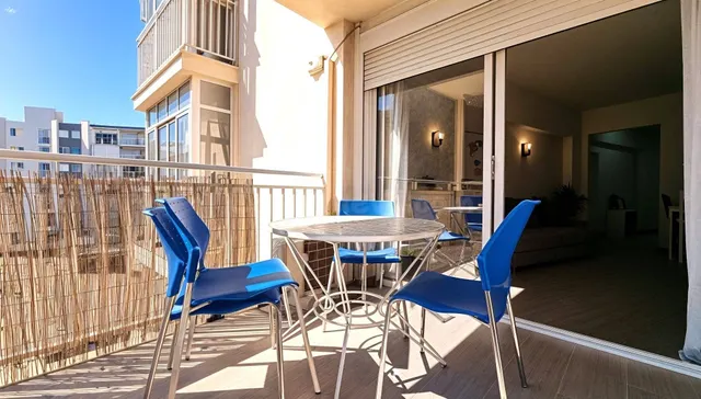 APARTAMENTO EN SEGUNDA LÍNEA DE MAR CON LICENCIA TURÍSTICA - foto 4