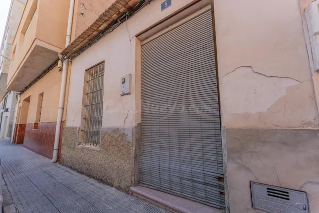 Casa para reformar en Albatera – ¡Crea tu vivienda a medida!