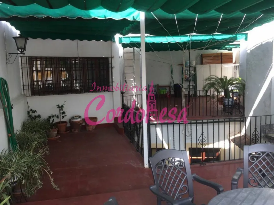 CASA INDEPENDIENTE EN EL CENTRO DE CORDOBA