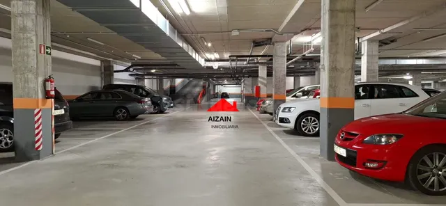 Amplia parcela para coche grande en Ibaiondo! - foto 3