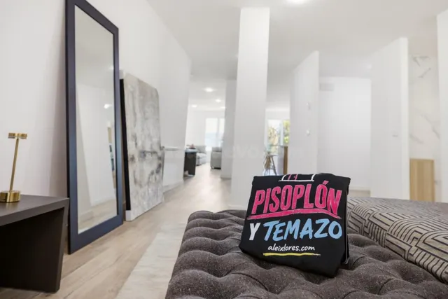 Si no te lo compras tú, probablemente acabe comprándomelo yo. — 23