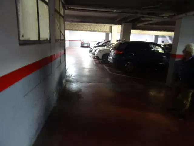 Plaza de párquing y trastero — 2