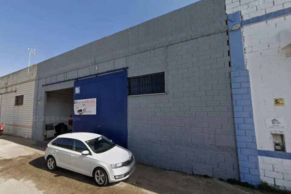Venta de Nave Industrial en Badajoz