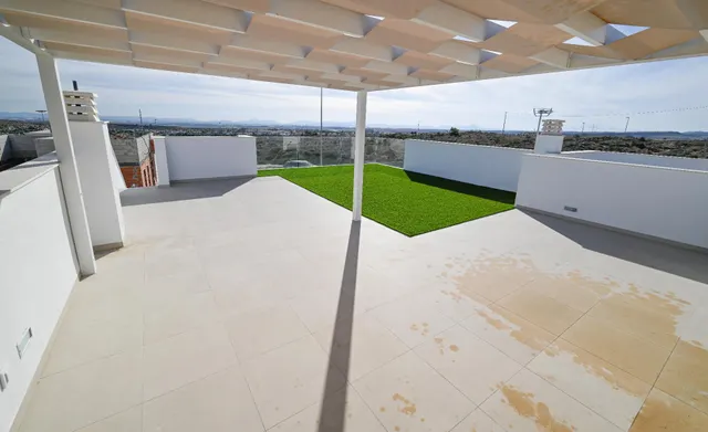 Exclusiva villa en la urbanización Playamar XIII– Pilar de la Horadada, Alicante — 4