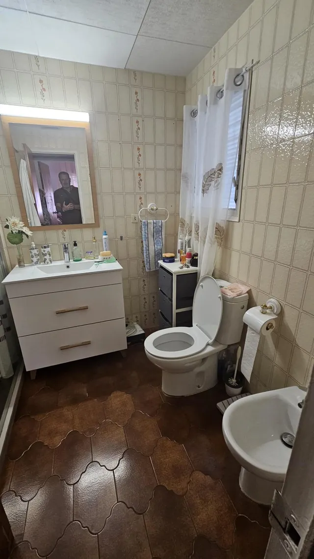 ÁTICO A LA VENTA EN EL CENTRO DE PINEDA DE MAR Y PISCINA COMUNITARIA — 36