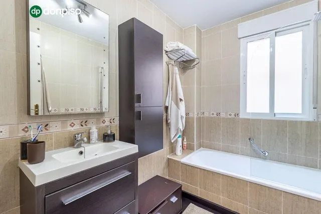 PISO EN URBANIZACIÓN CON PISCINA EN LAS GABIAS — 15