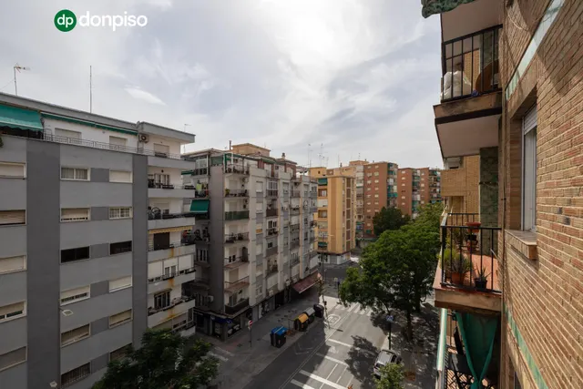 ✨ Piso de 3 dormitorios con terraza en el Zaidín – Espacio, comodidad y agradables vistas — 19