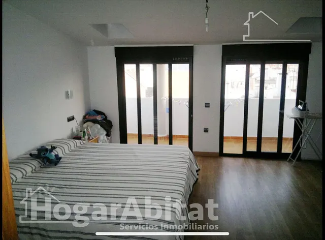 CASA SEMINUEVO CON GARAJE Y TERRAZA — 12