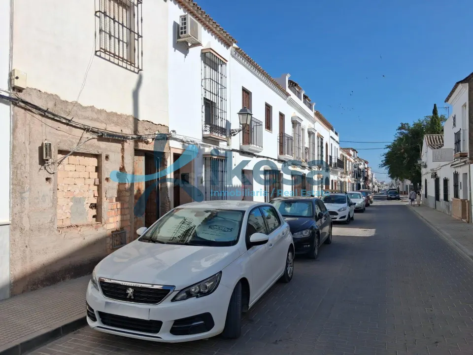 Venta de Casa Adosada en La Puebla de Cazalla - Sevilla