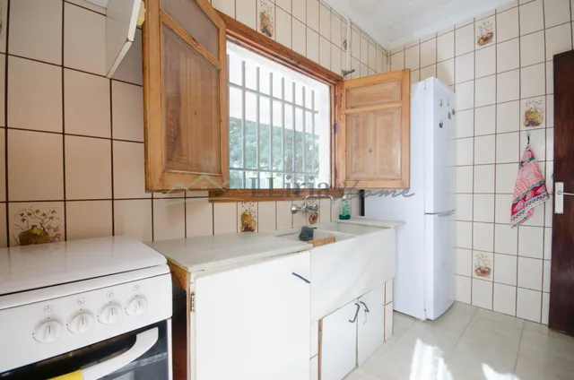 Ref. 04405.- EXCLUSIVA.- Chalet independiente con piscina en Urb. Camp Llíria. — 18