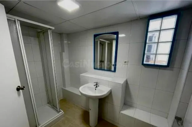 Casa en Alcantarilla con gran parcela y patio de 100 m2 en e - foto 2