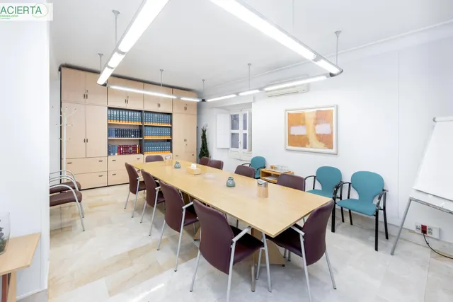 Gran vivienda en Plaza Los Campos - 7 habitaciones — 15