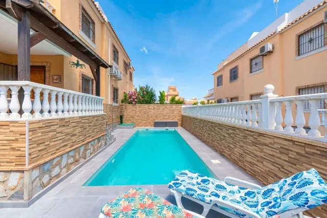 Casa 3 habitaciones 71m² en venta - Doña Pepa - foto 4