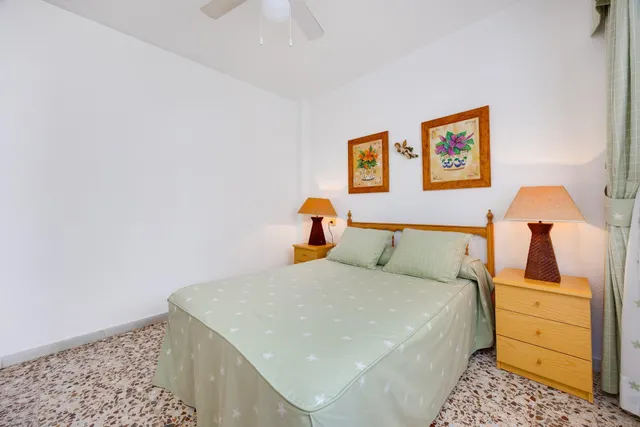Piso de tres dormitorios a escasos 200 metros de la playa del cura — 23