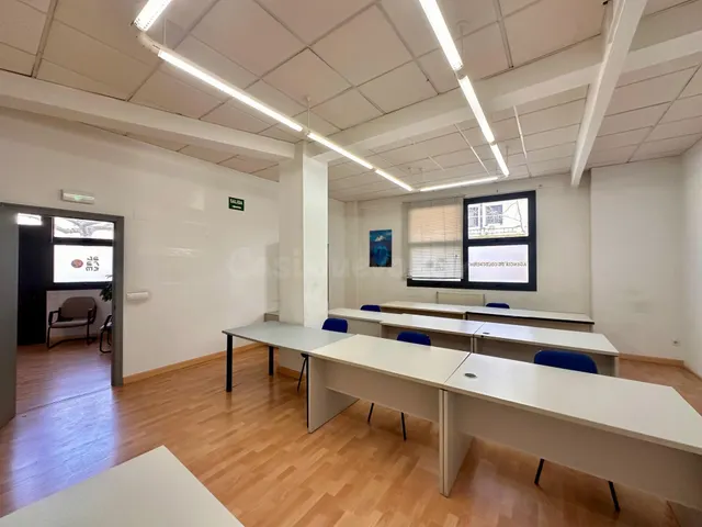 LOCAL COMERCIAL - ZONA ESTACIÓN - foto 4