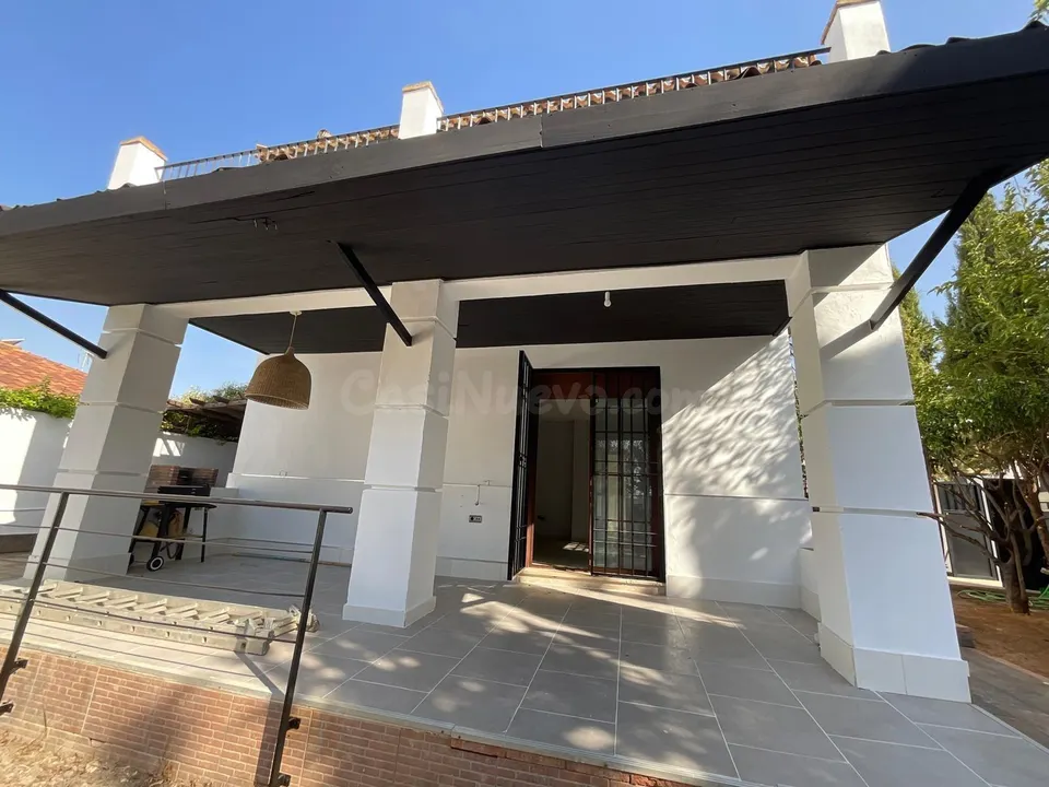 Bonita casa en Venta en la Ur. Campo Alegre de Alcalá de Guadaira.