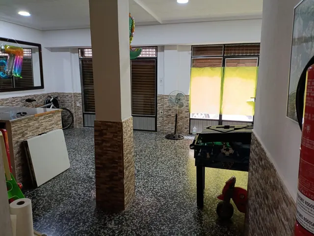 21 Inmobiliarias vende este bajo cerca de la avenida principal — 7