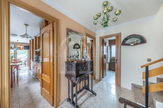 Casa independiente con piscina y vistas en Sant Fost – Lista - foto 3