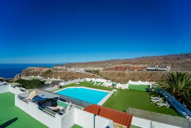 Apartamento renovado de 3 dormitorios con amplia terraza en Puerto Rico — 29