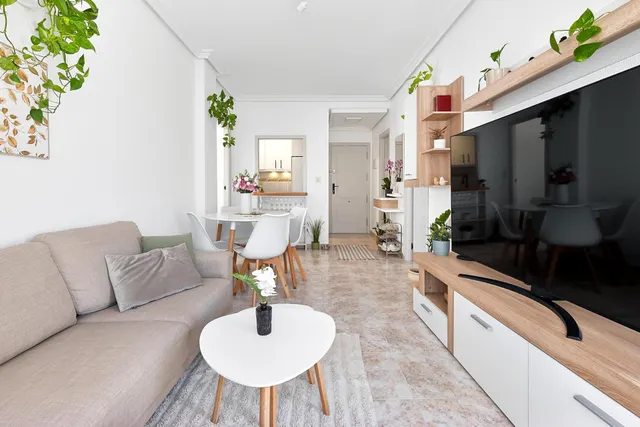Apartamento reformado en Torrevieja — 8