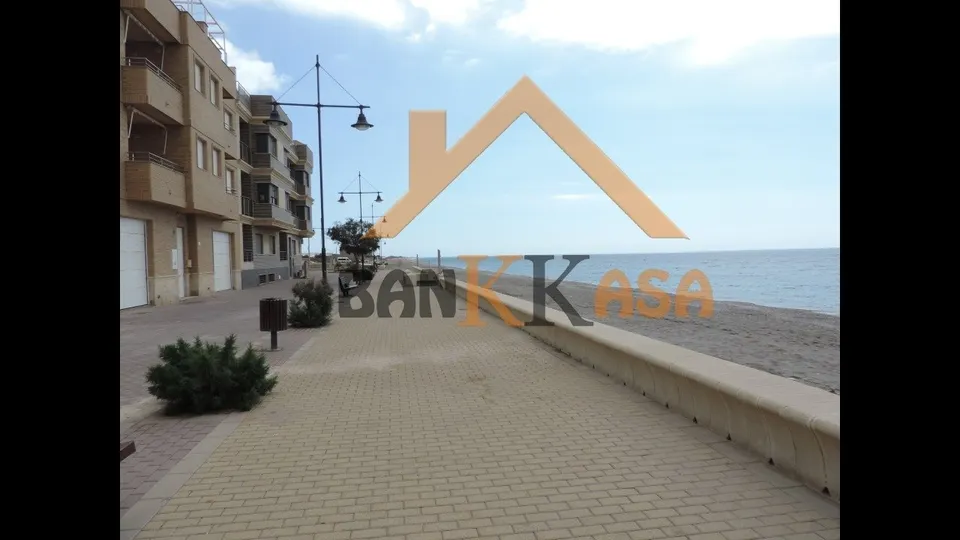 SE VENDE PISO EN BALERMA MUY CERCA DE LA PLAYA