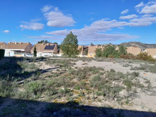 TERRENO URBANO A LA VENTA EN BENAGUACIL — 20