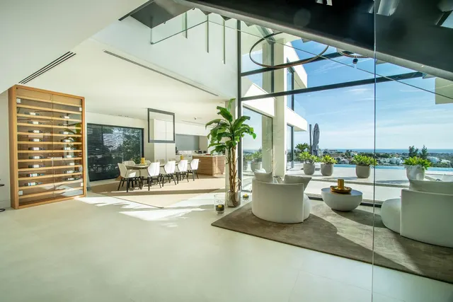 Chalet 5 habitaciones 616m² en venta - Costa del Sol — 20