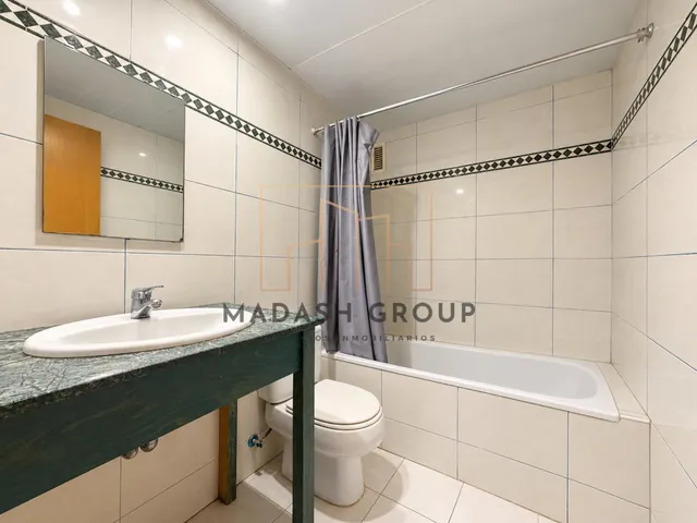 Ático con Terraza Privada en Reus — 17