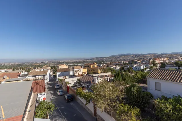 ✨ ¡NUEVA OPORTUNIDAD CON VISTAS INCREÍBLES A GRANADA! ✨ — 33
