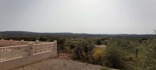Local comercial 9 habitaciones 694m² en venta - Comunidad valenciana — 17