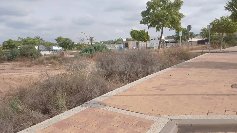 SE VENDE SOLAR URBANO EN LA QUINTA (MOLINA DE SEGURA)