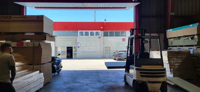 Venta de nave industrial con posibilidad de adquirir una gra - foto 5