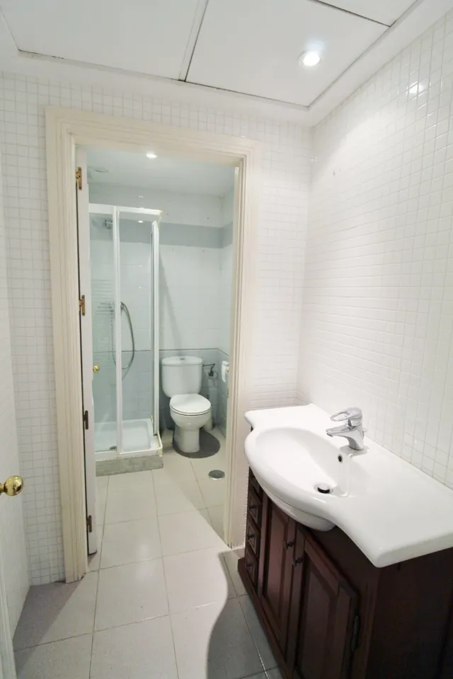 Exclusivo adosado en vistahermosa, Alicante — 439 m2 y dos grandes terrazas — 39